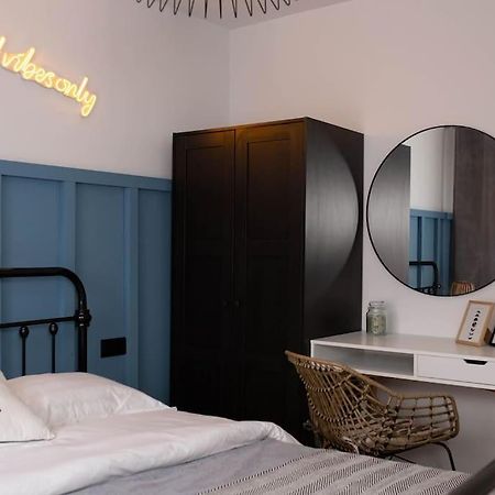 Blue Moon. Cozy Apartment Near Iulius Mall Cluj-Napoca Extérieur photo