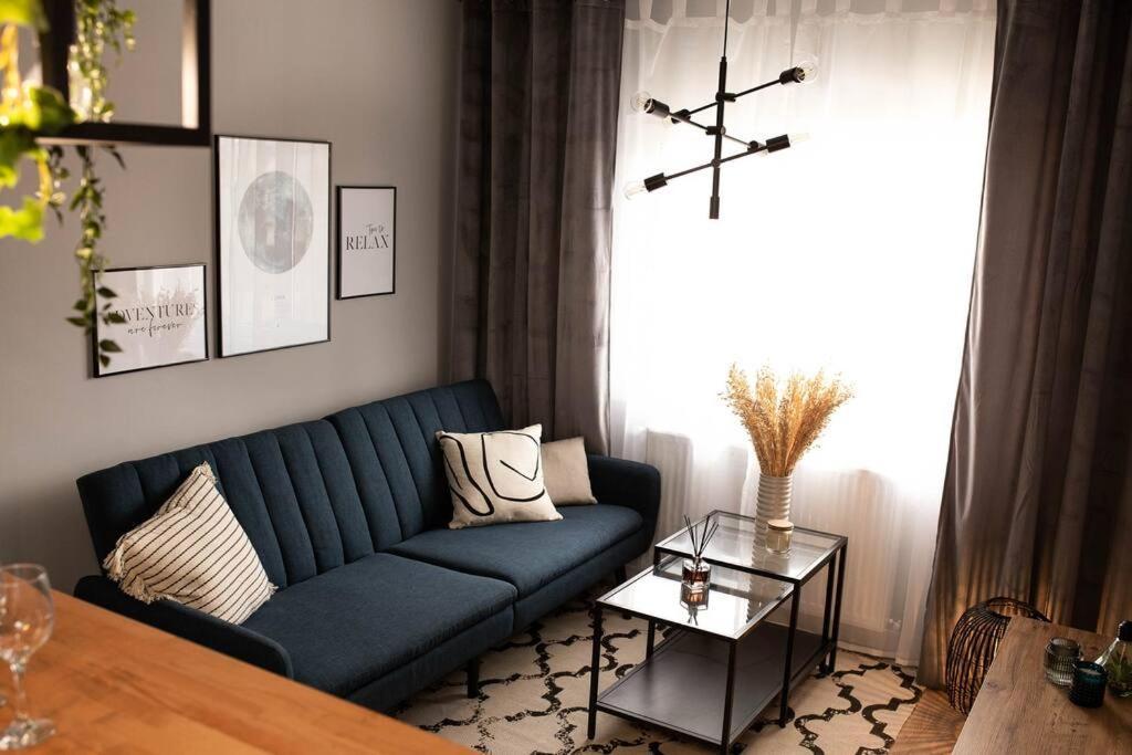 Blue Moon. Cozy Apartment Near Iulius Mall Cluj-Napoca Extérieur photo